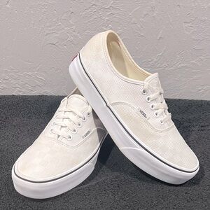 🔥 VANS Lace Up Checkered Platform Skate Sneakers Cream color -Mens 8 / Women 9.5